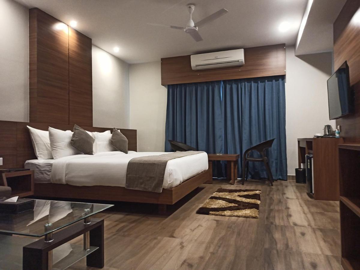 דיברוגר Hotel Tree Fern מראה חיצוני תמונה