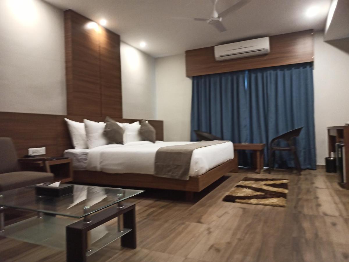 דיברוגר Hotel Tree Fern מראה חיצוני תמונה