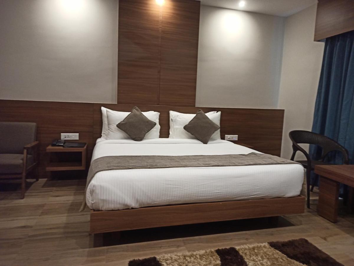 דיברוגר Hotel Tree Fern מראה חיצוני תמונה