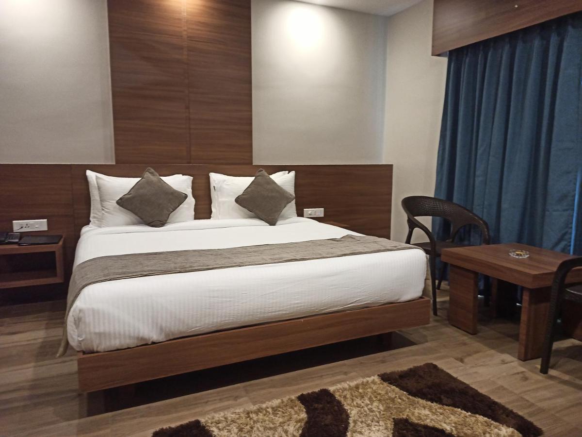 דיברוגר Hotel Tree Fern מראה חיצוני תמונה