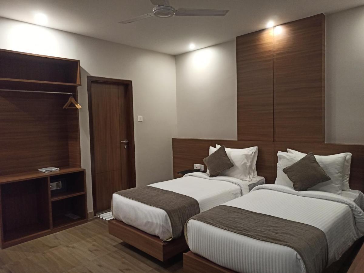 דיברוגר Hotel Tree Fern מראה חיצוני תמונה