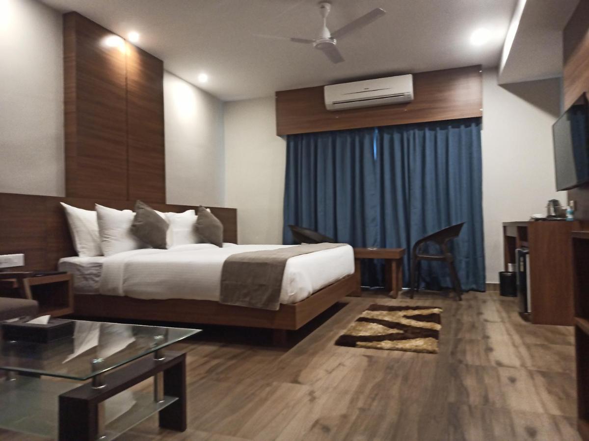 דיברוגר Hotel Tree Fern מראה חיצוני תמונה