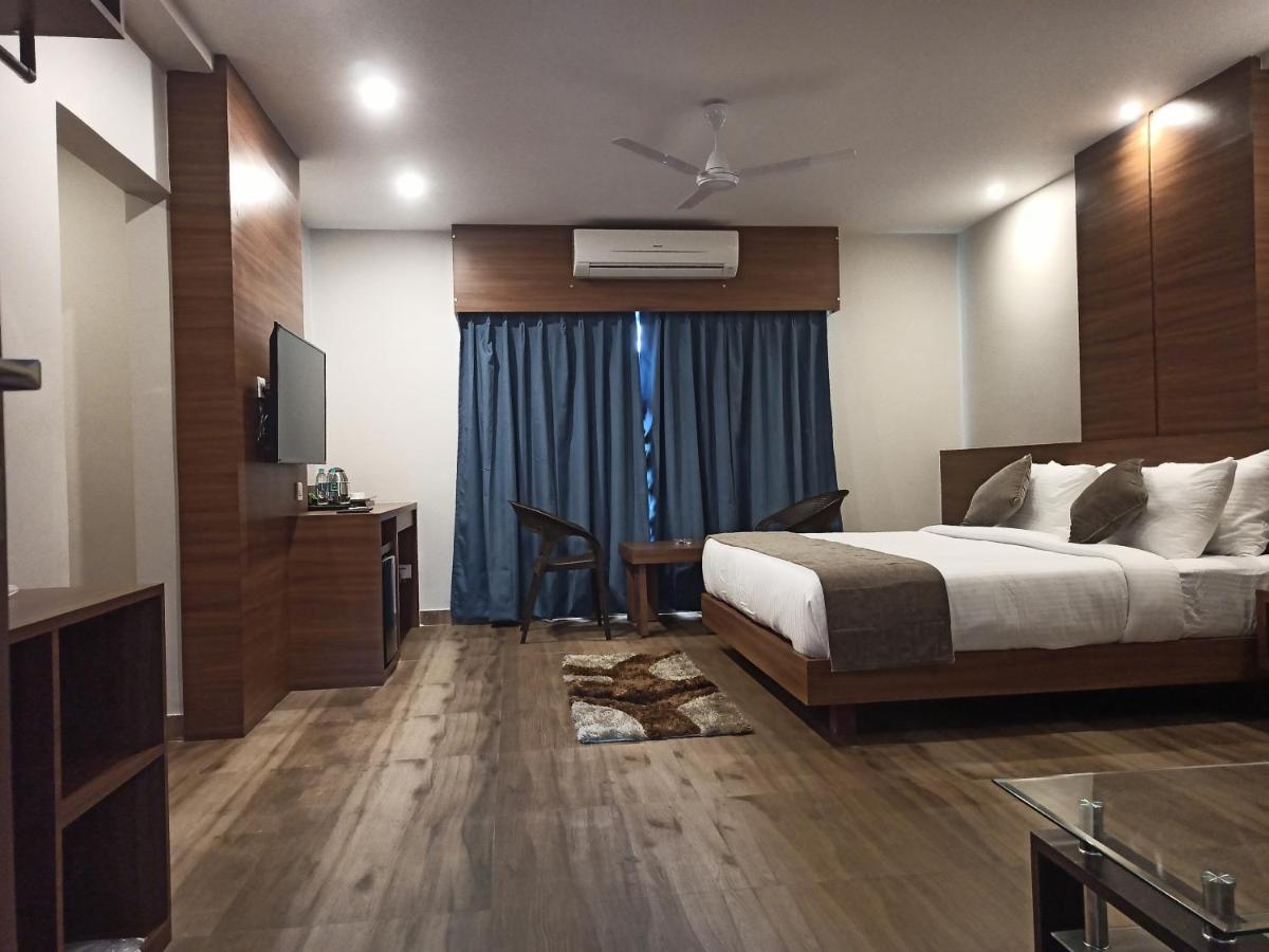 דיברוגר Hotel Tree Fern מראה חיצוני תמונה