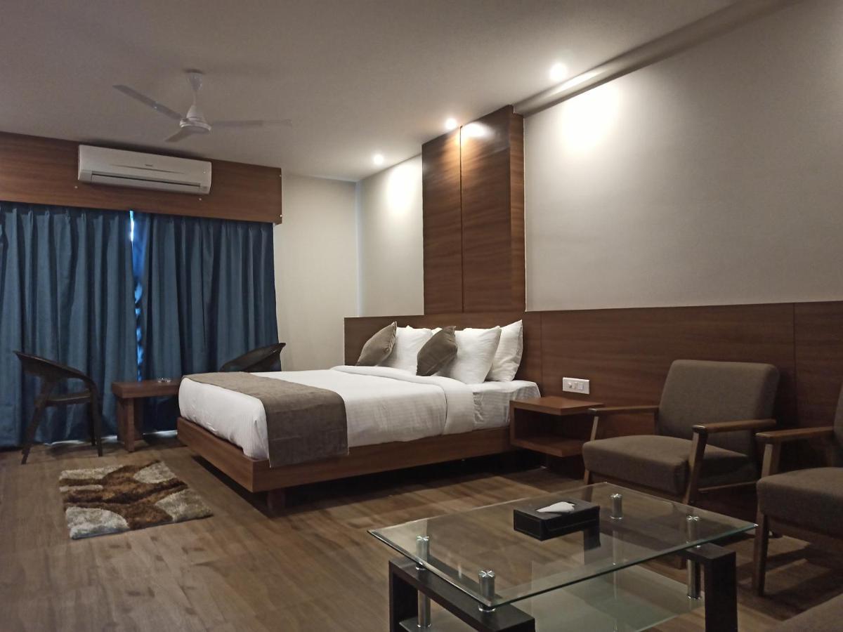 דיברוגר Hotel Tree Fern מראה חיצוני תמונה