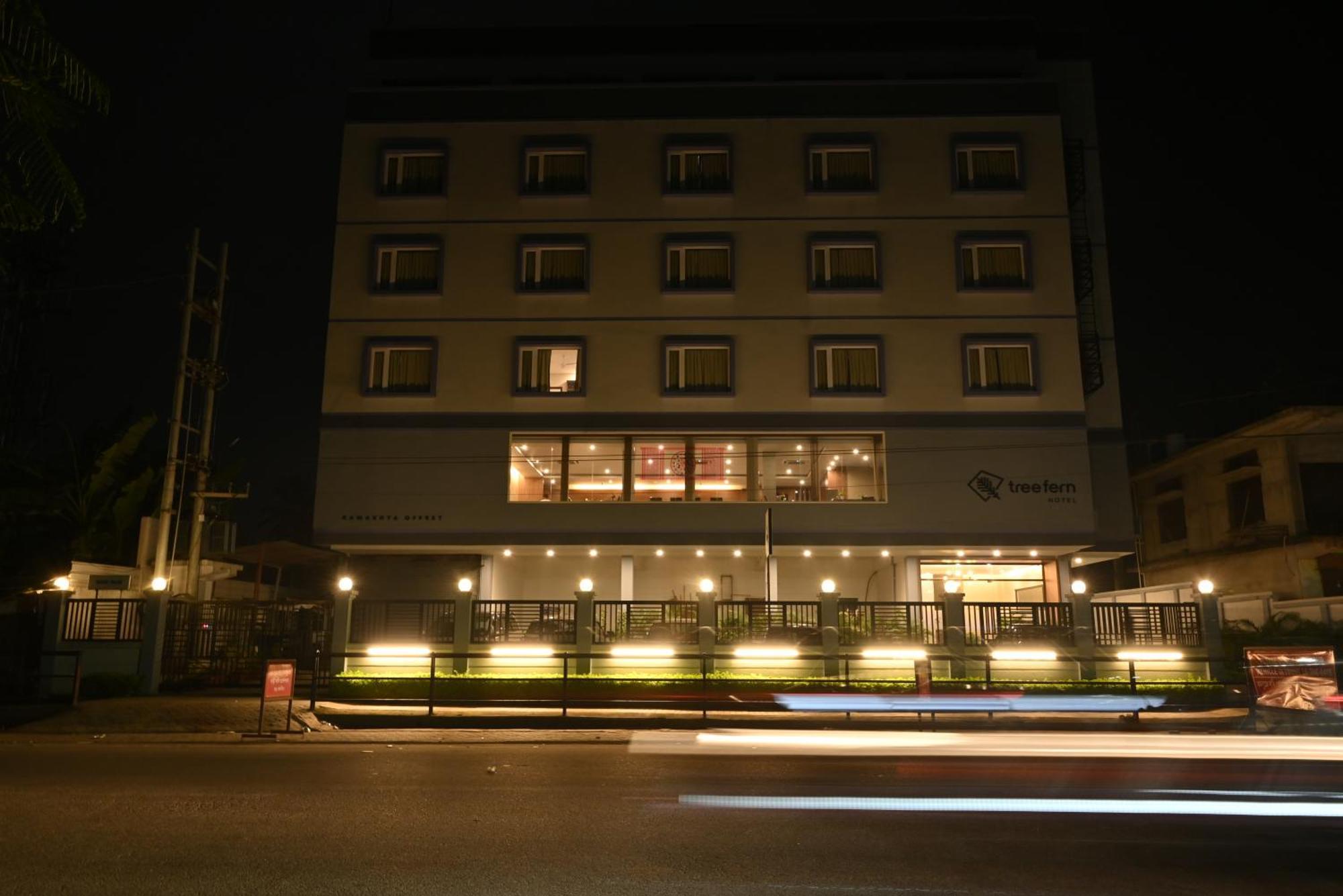דיברוגר Hotel Tree Fern מראה חיצוני תמונה